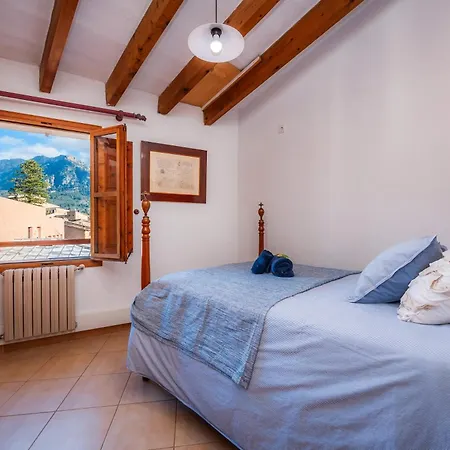 Es Mercat Holiday home *
