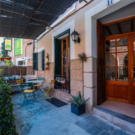Holiday home Es Mercat *