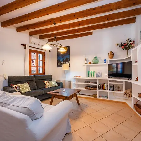 Holiday home Es Mercat *