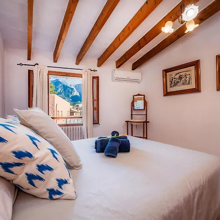 Holiday home Es Mercat