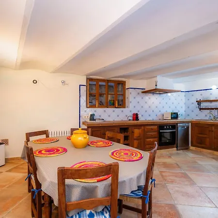Holiday home Es Mercat